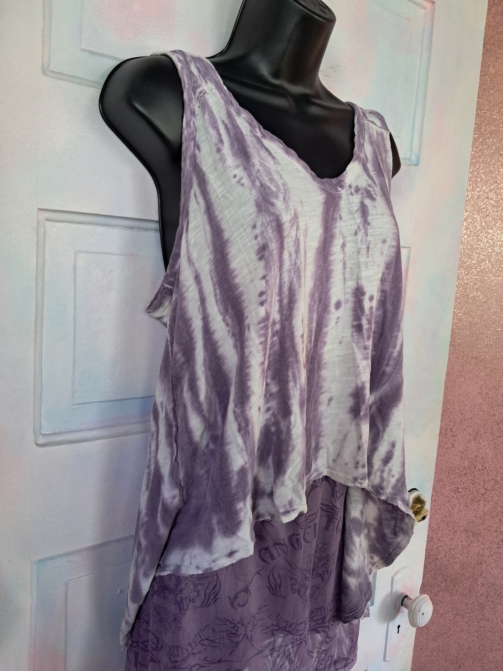 Converse All Star Lavender Tie-Dye Sleeveless Tank Top - Casual Layered Look